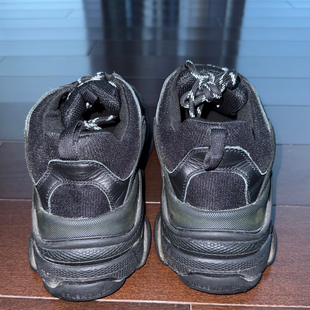 Balenciaga Triple S Men’s sneakers Sz. 45 Good condition. No box available - Picture 5 of 6
